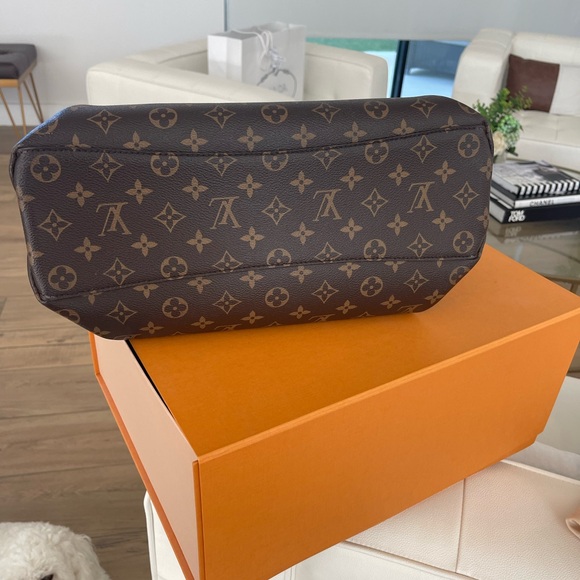 Louis Vuitton Rivoli NV MM MNG Brown Monogram Handbag - Picture 7 of 15